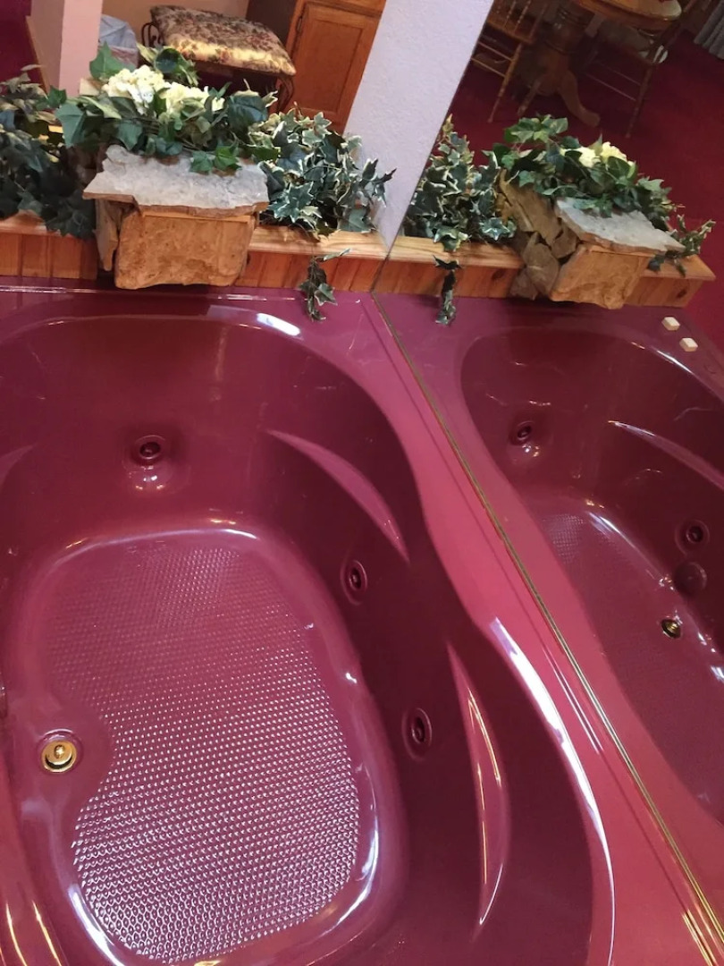 Wisteria Lane Lodging