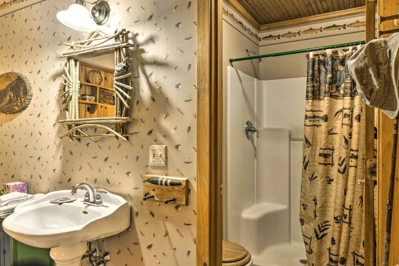 River Access + Mtn Views: Cullowhee Lodge!