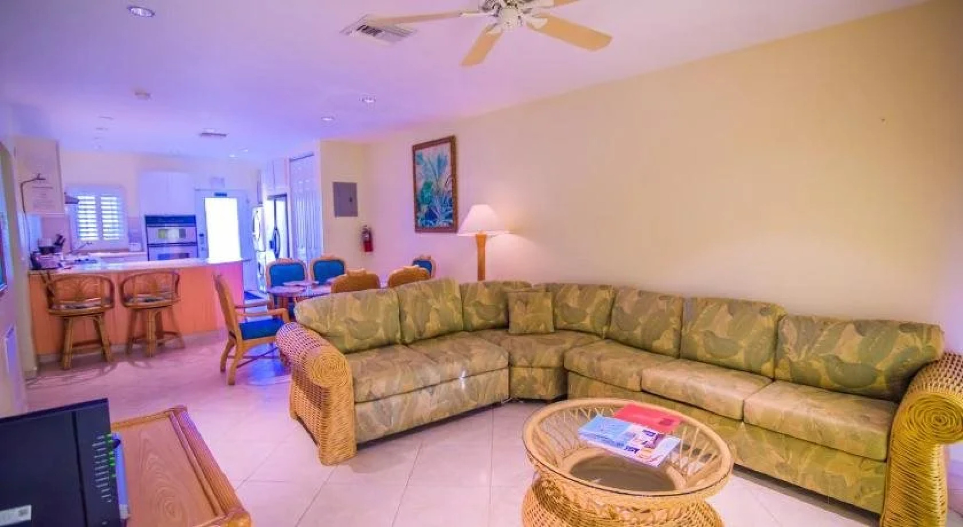 7 Mile Beach Resort & Club