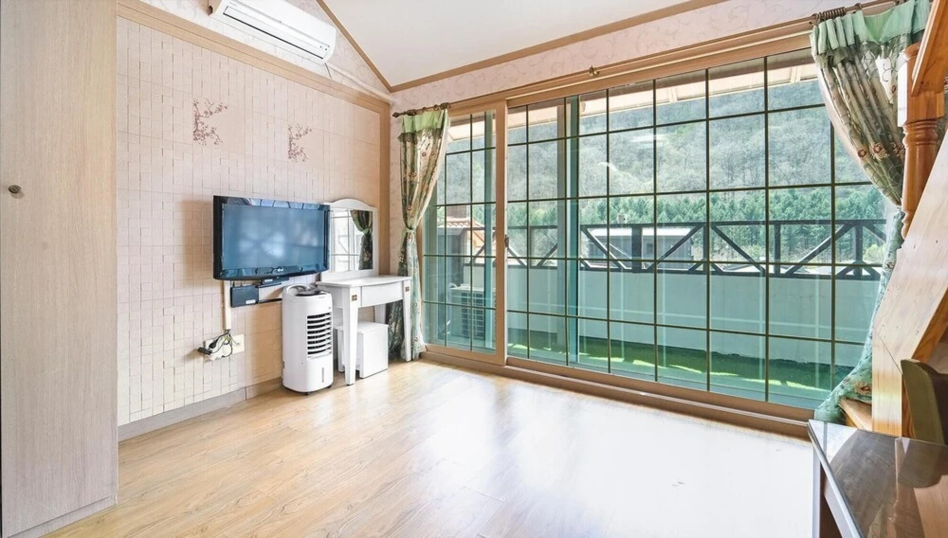 Pyeongchang Heungjeong Sketch Pension