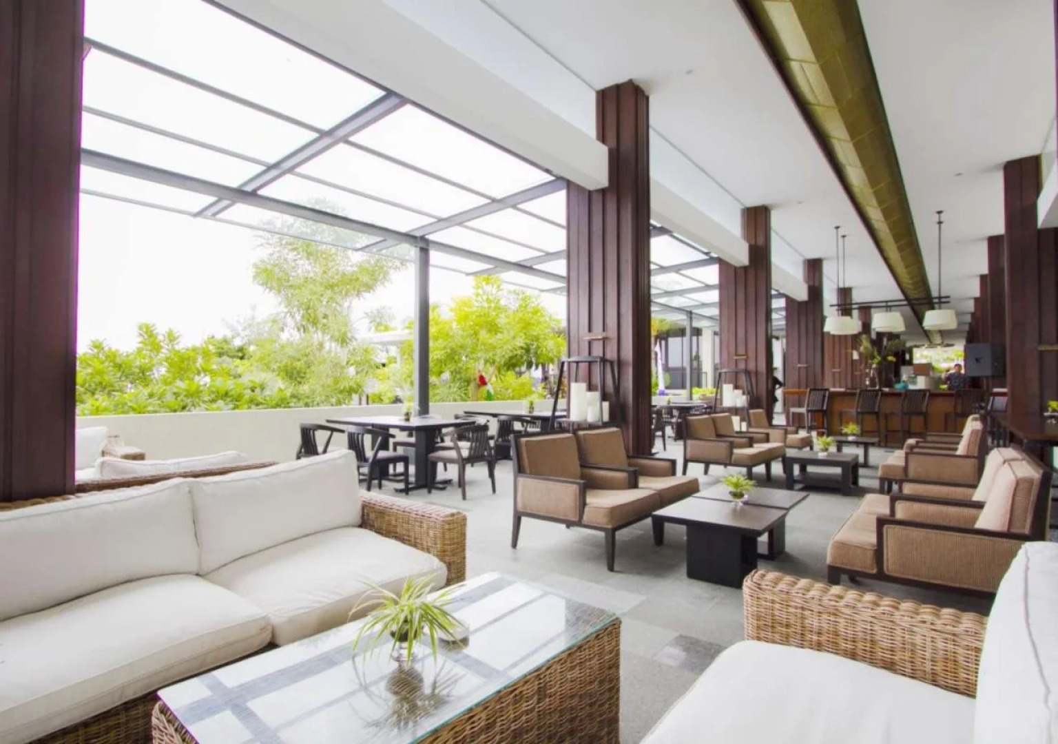 Estrella Hotel & Conference