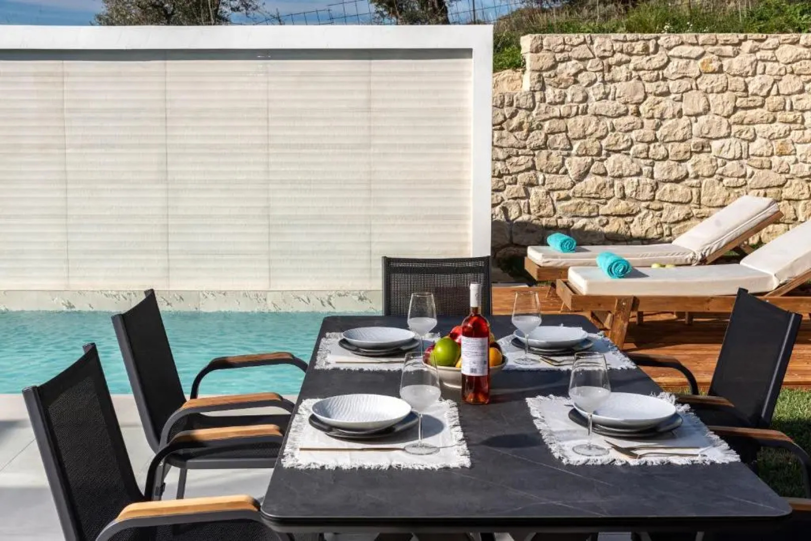 Villa Silentium Ionia by MediterraneanVillas