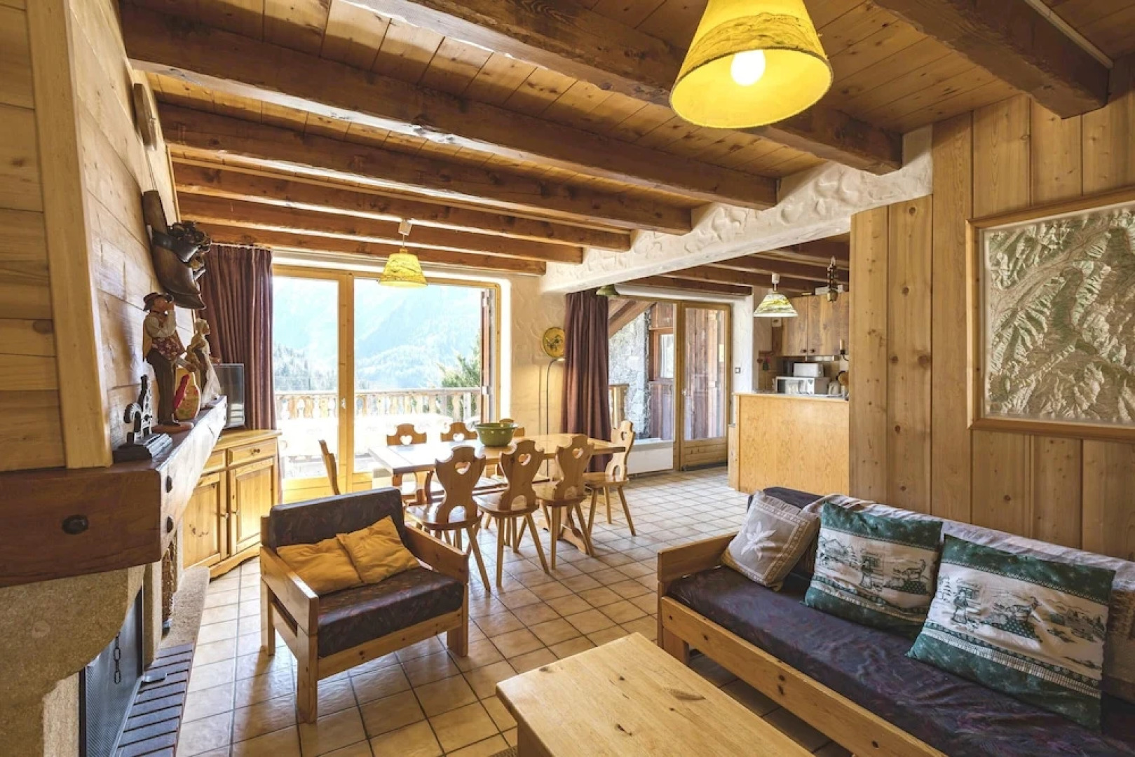 Chalet With 3 Bedrooms in Champagny en Vanoise, With Wonderful Mountai