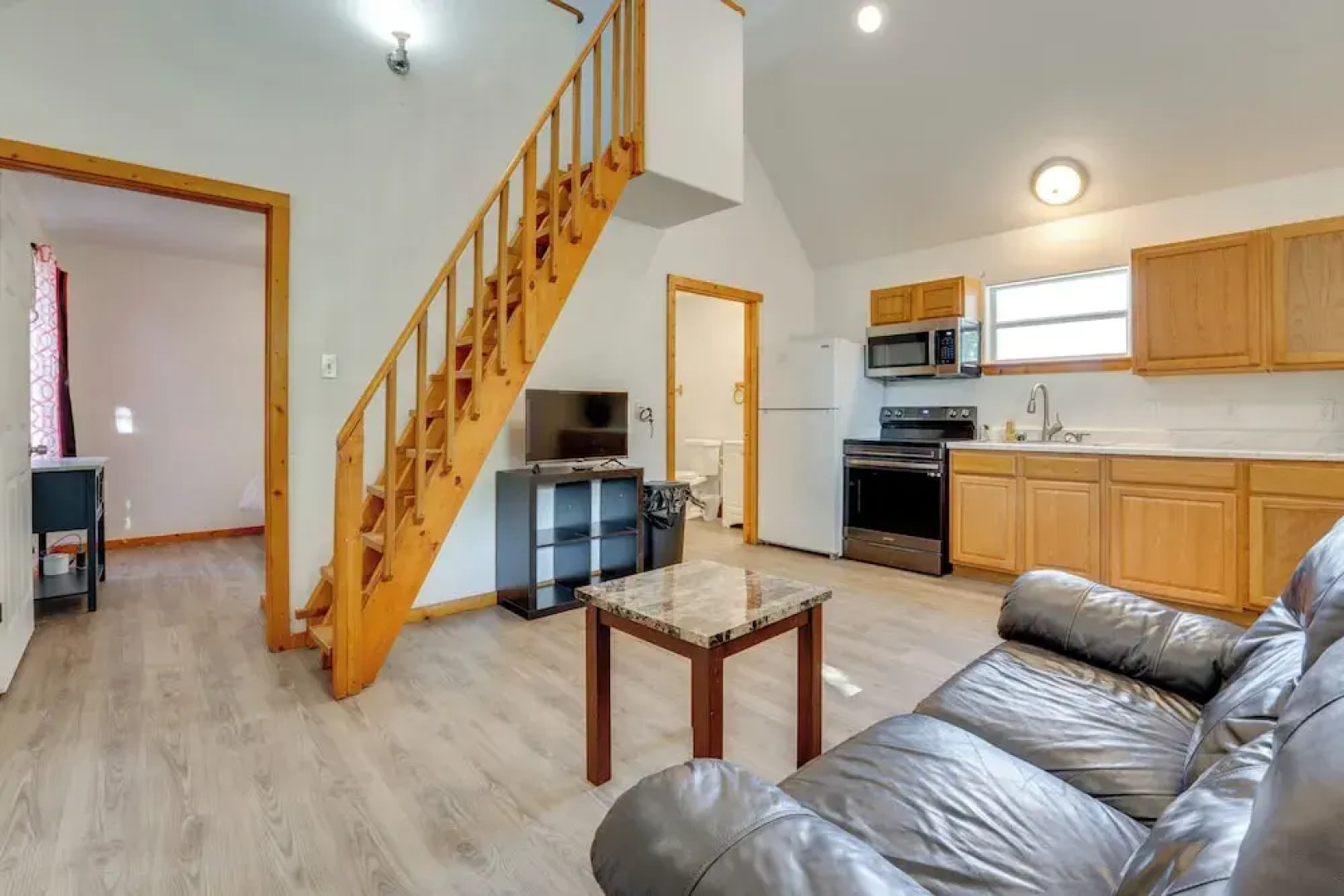 < 1 Mi to Main St: Quiet Home w/ Yard in Stockdale