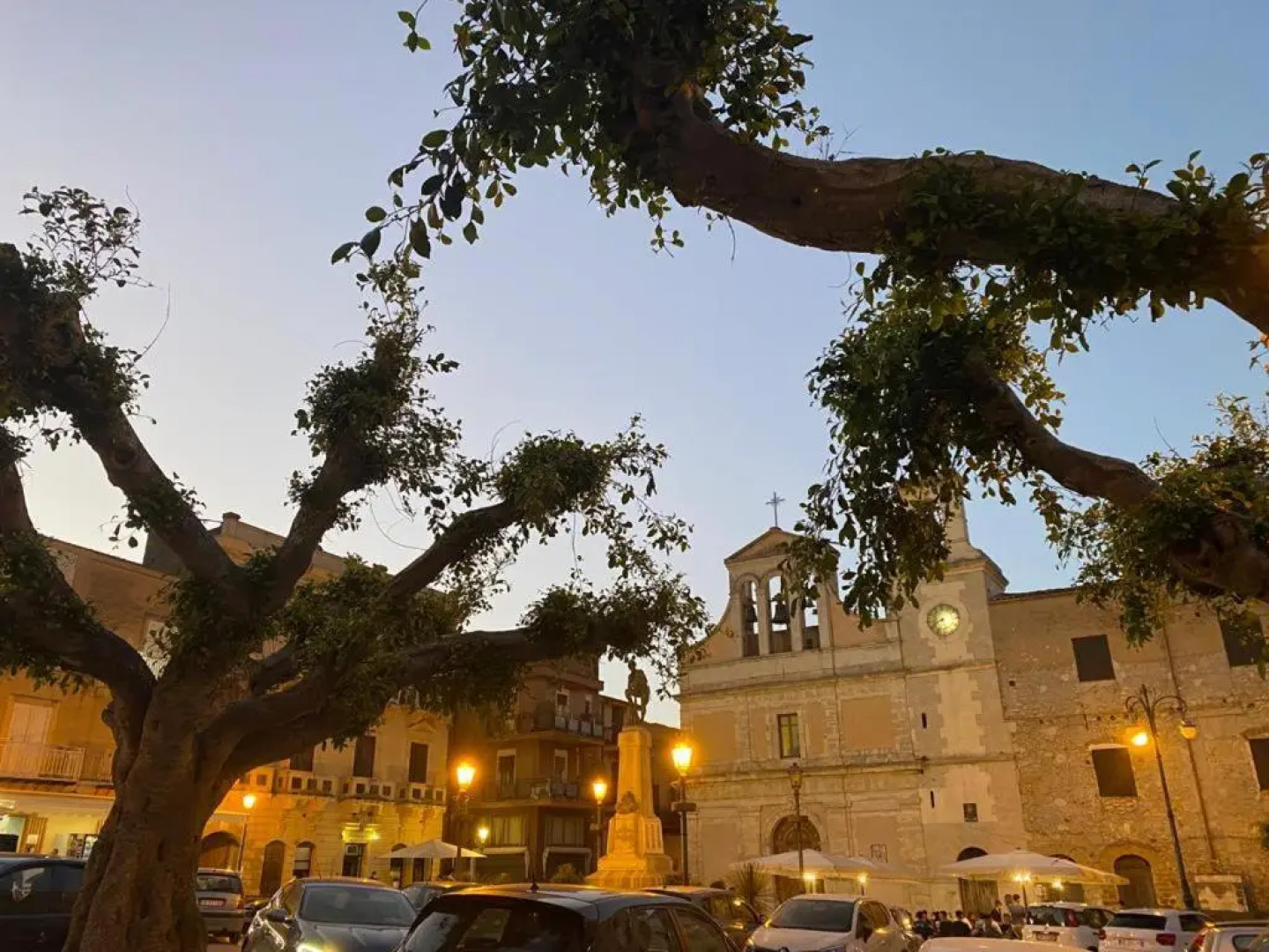 Beautiful room in Aragona