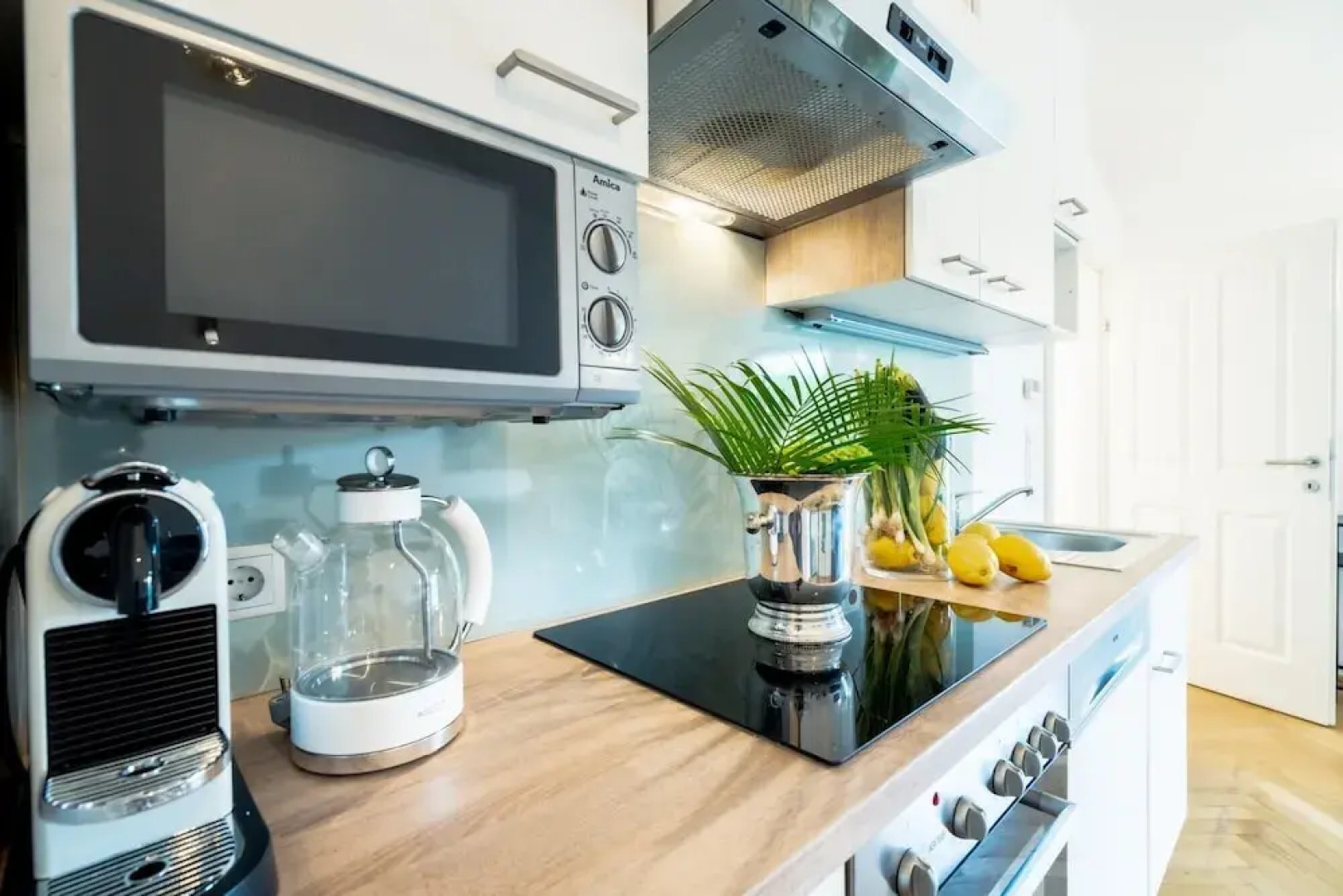 Top Floor Apartment With Terrace King Bed Air Conditioning in Krems City