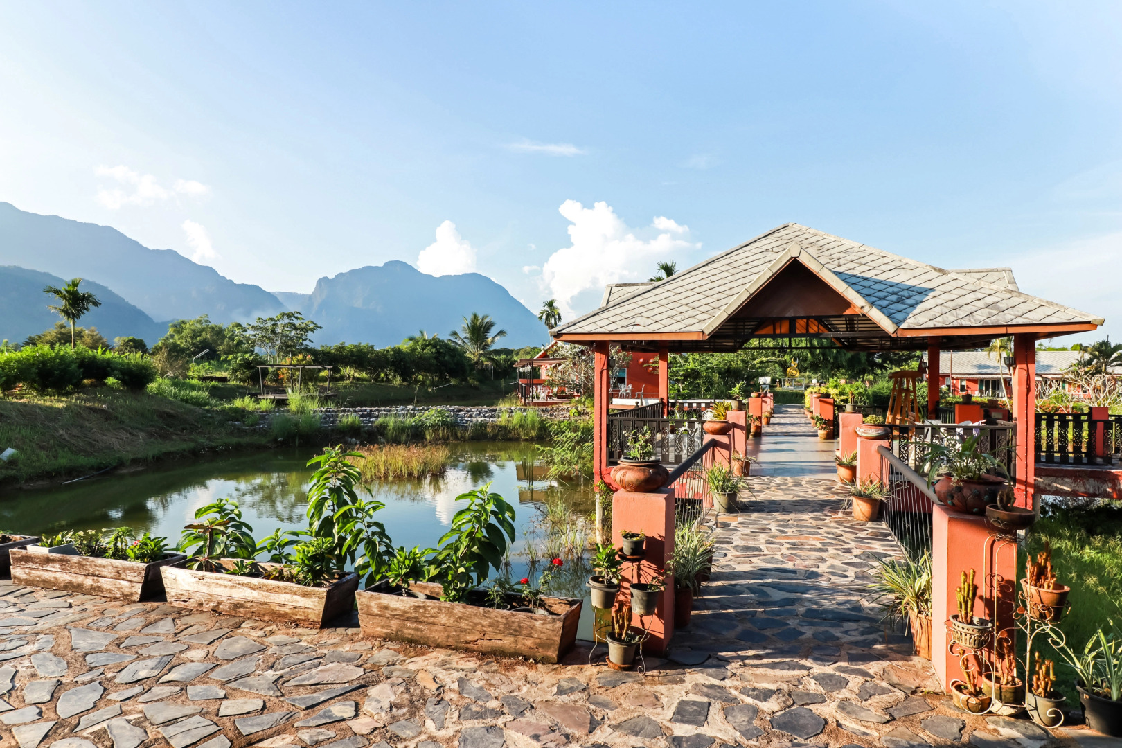 Golden Nakara Resort