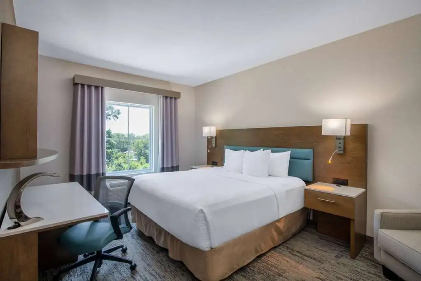 TRYP by Wyndham Tallahassee North I-10 Capital Cir