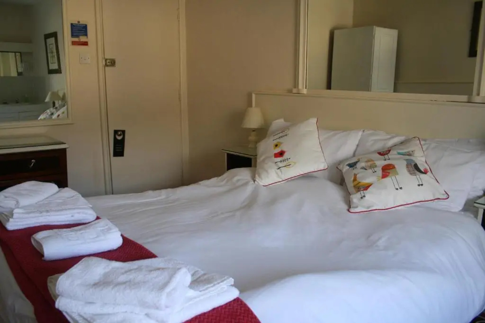 The Ilchester Arms Hotel