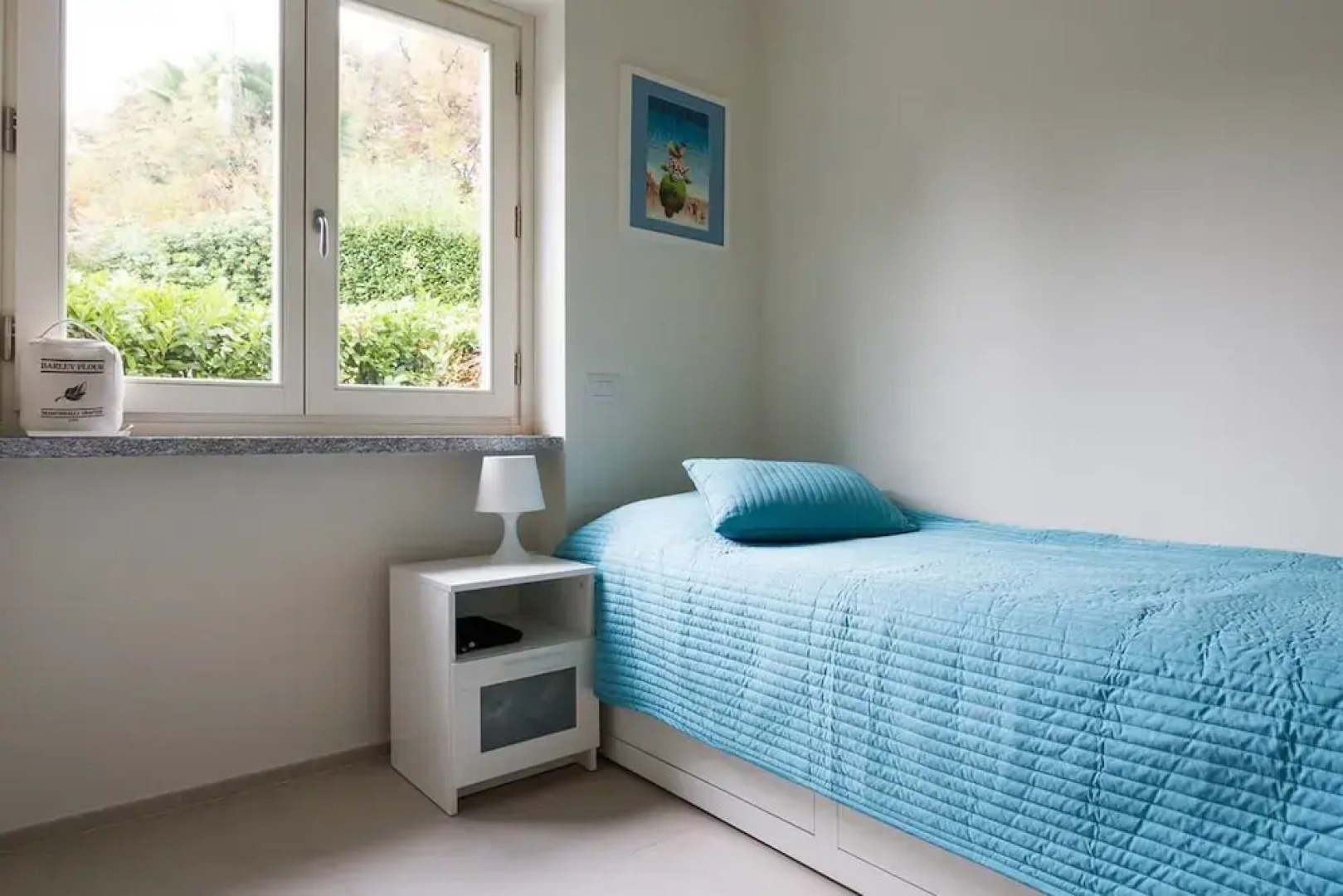 Contemporary 3 Bed Italian Lakes Villa, Lake Views, Wifi, BBQ