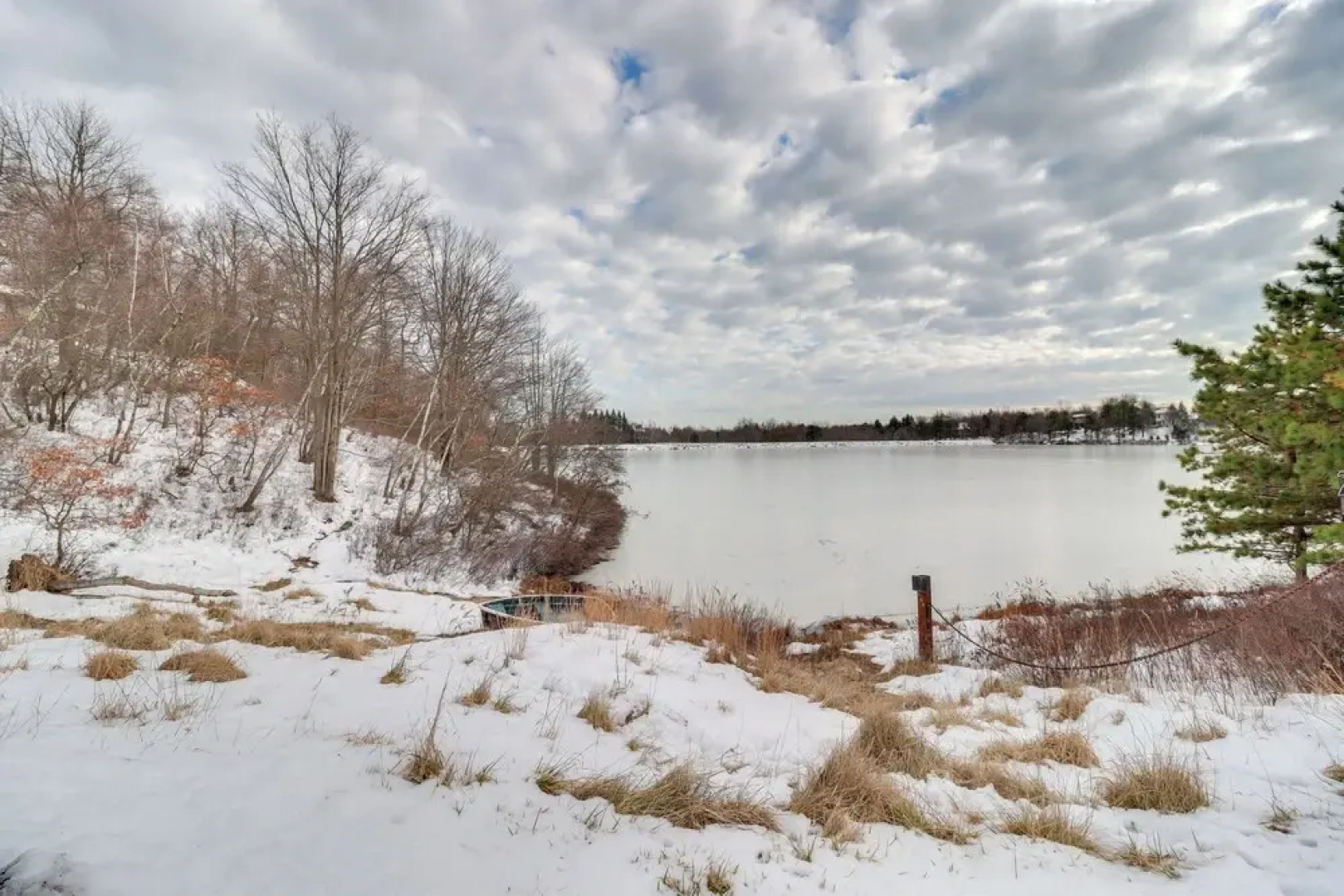 Deck & Lake View: Spacious Long Pond Home!