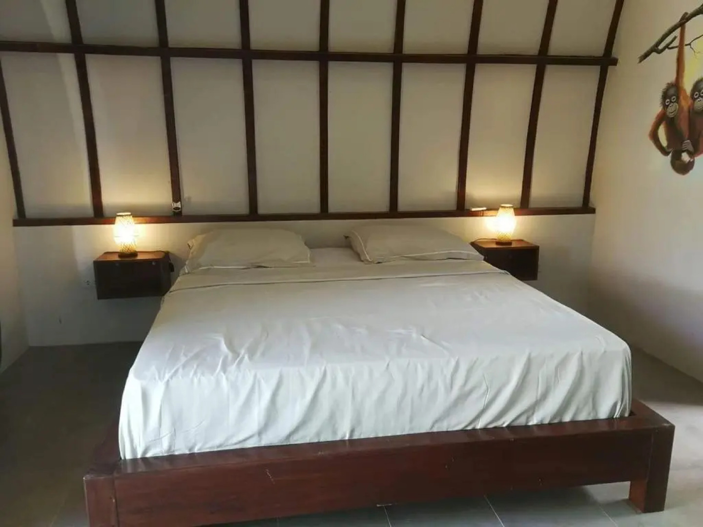 Gino's Place - Bungalows and Restaurant