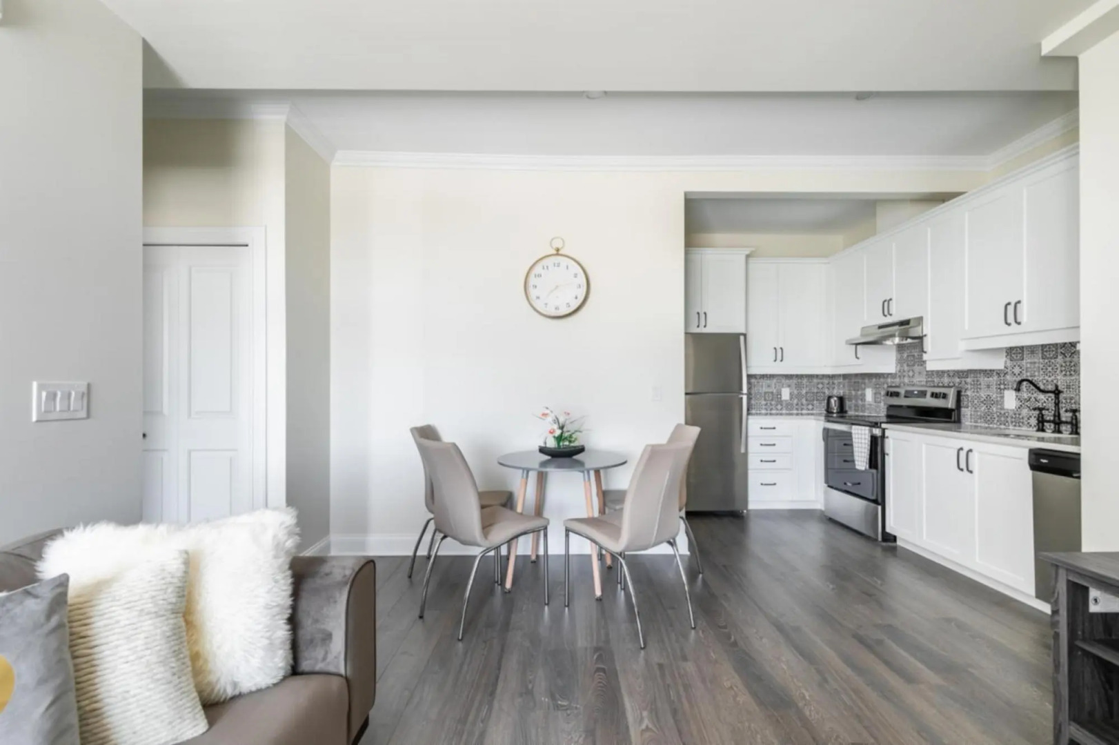 Rideau King 1Br Apartment Free Parking