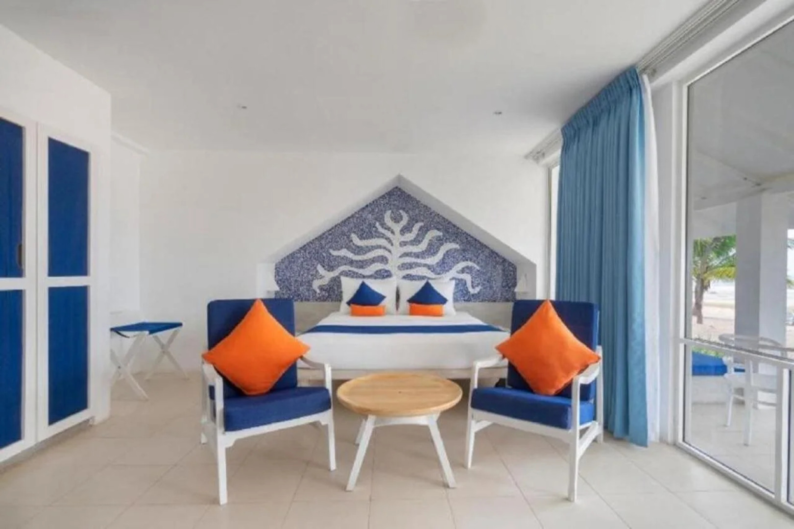 Trinco Blu by Cinnamon