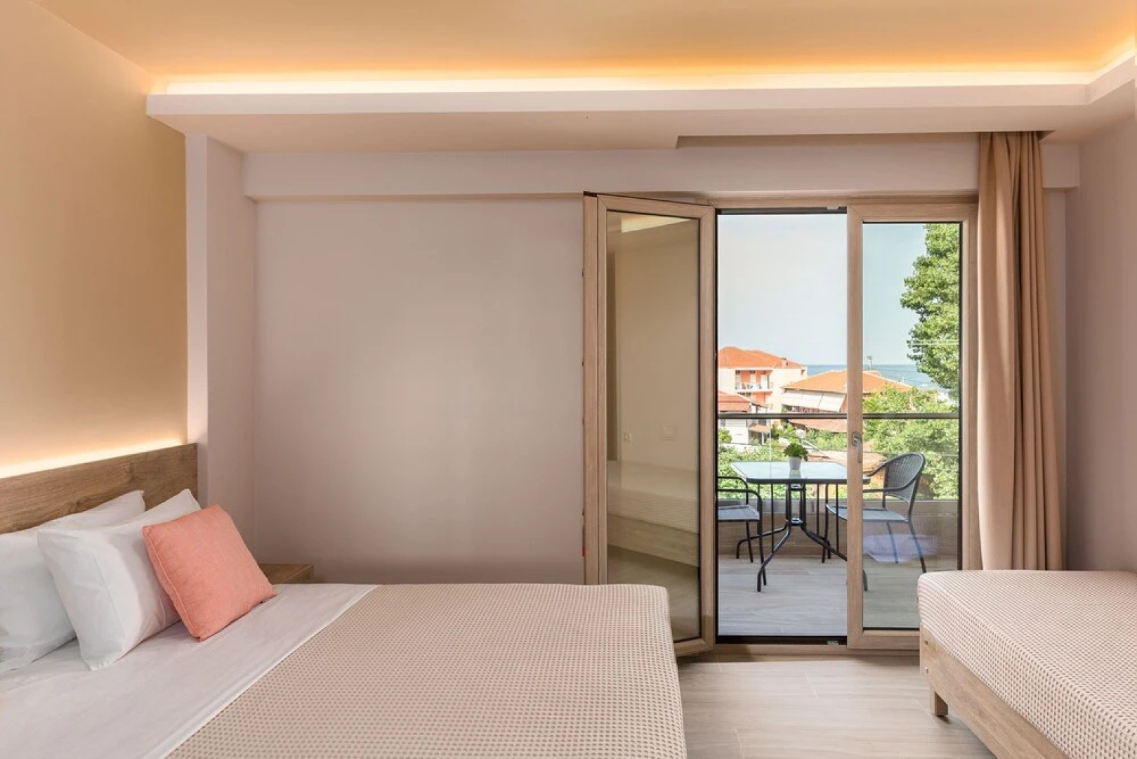 Makris Hotel - Olympian Collection
