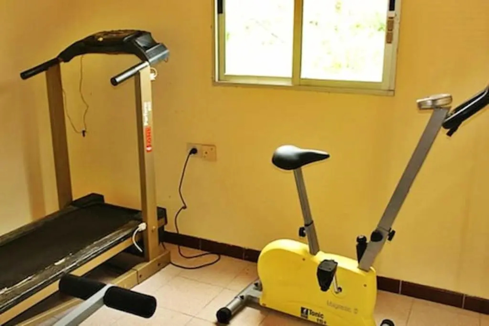 2 bedrooms house with shared pool and wifi at San Cristobal de La Laguna