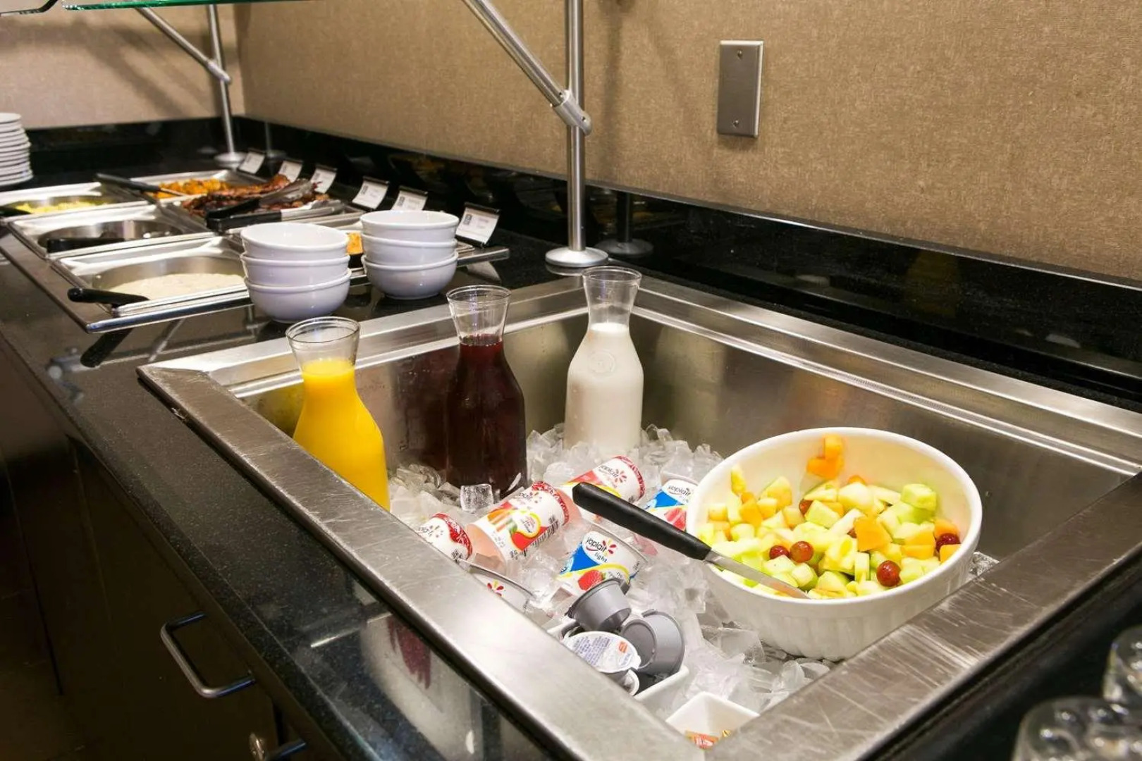 Cambria Suites Indianapolis Airport