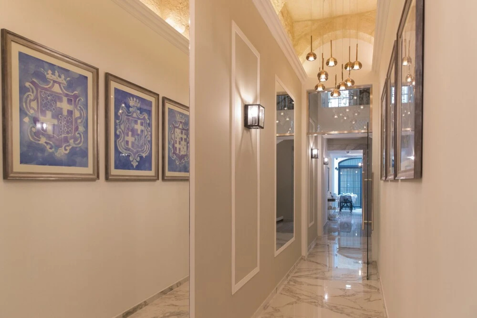 1926 Le Parisot Boutique Suites