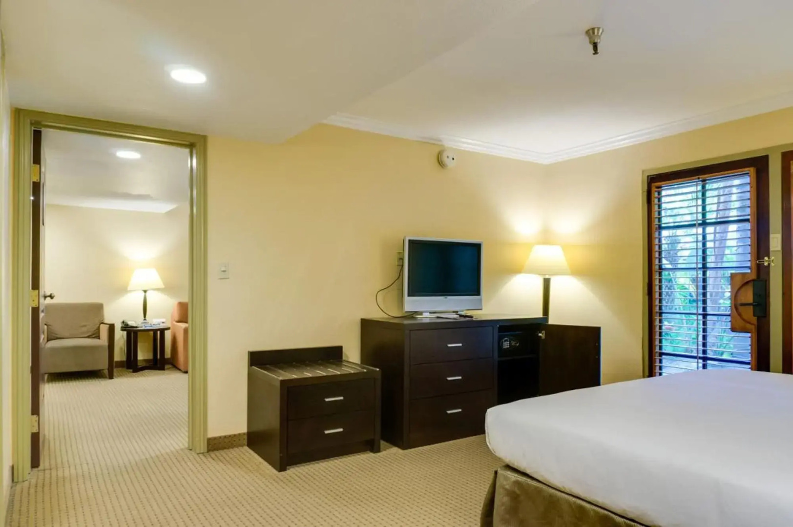 The Buena Park Grand Hotel & Suites