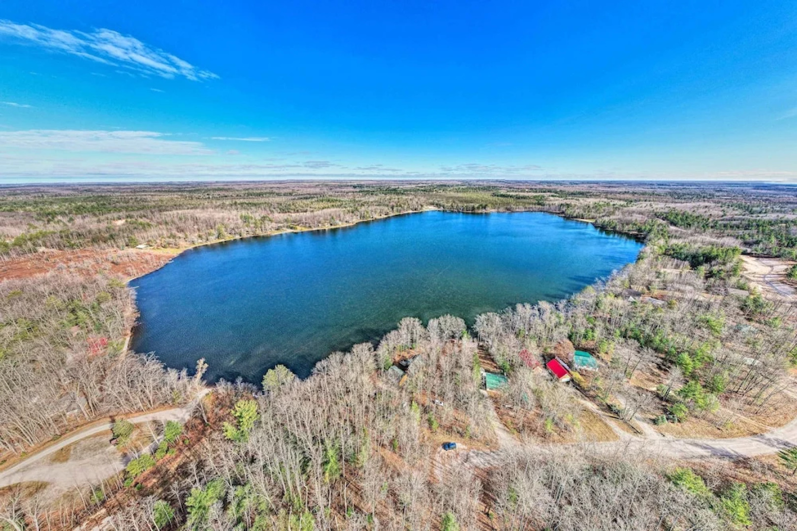 Secluded Lost Lake Cottage w/ Spacious Loft!