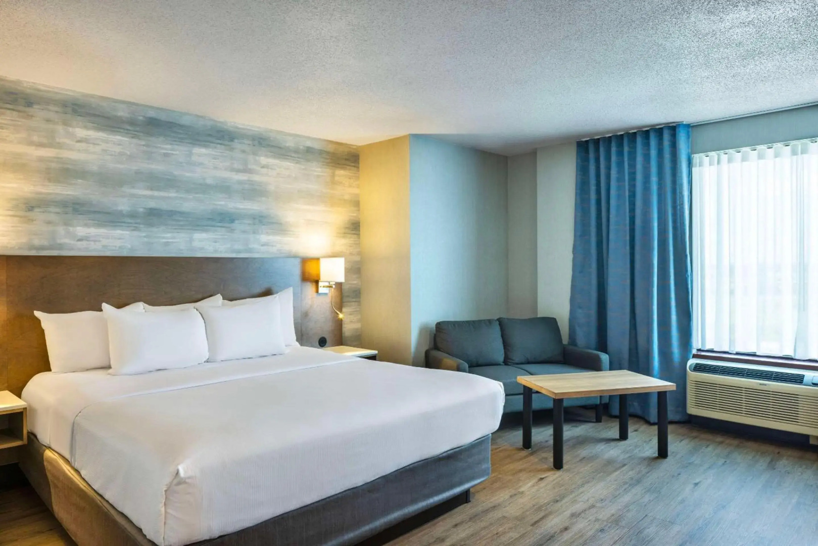 Quality Inn & Suites Levis