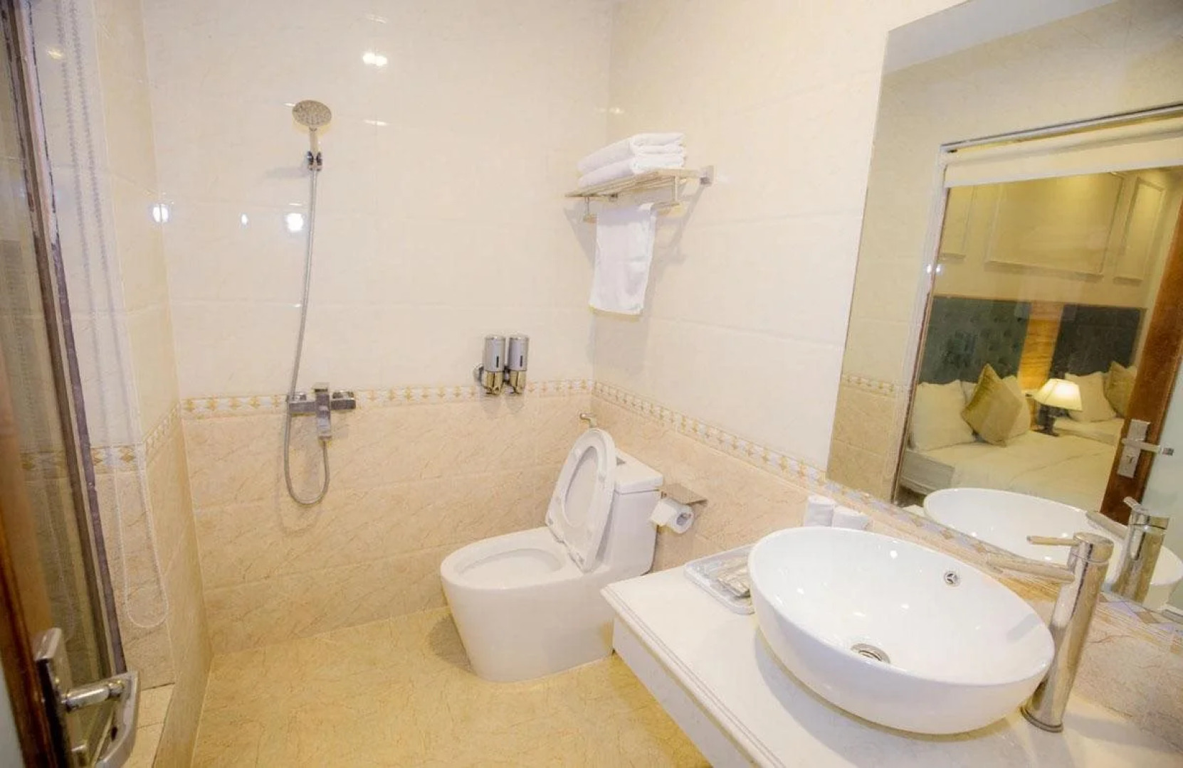 Avenue Hotel Sam Son