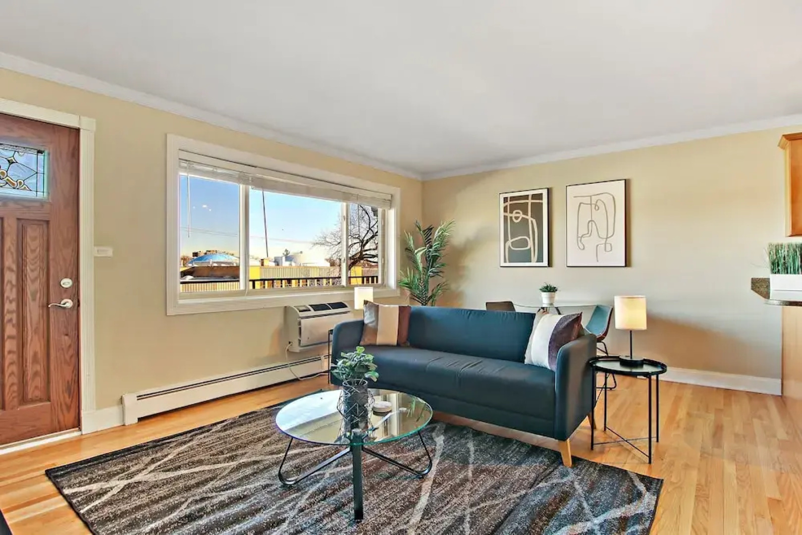 Charming 1BR Apt in Arlington Heights