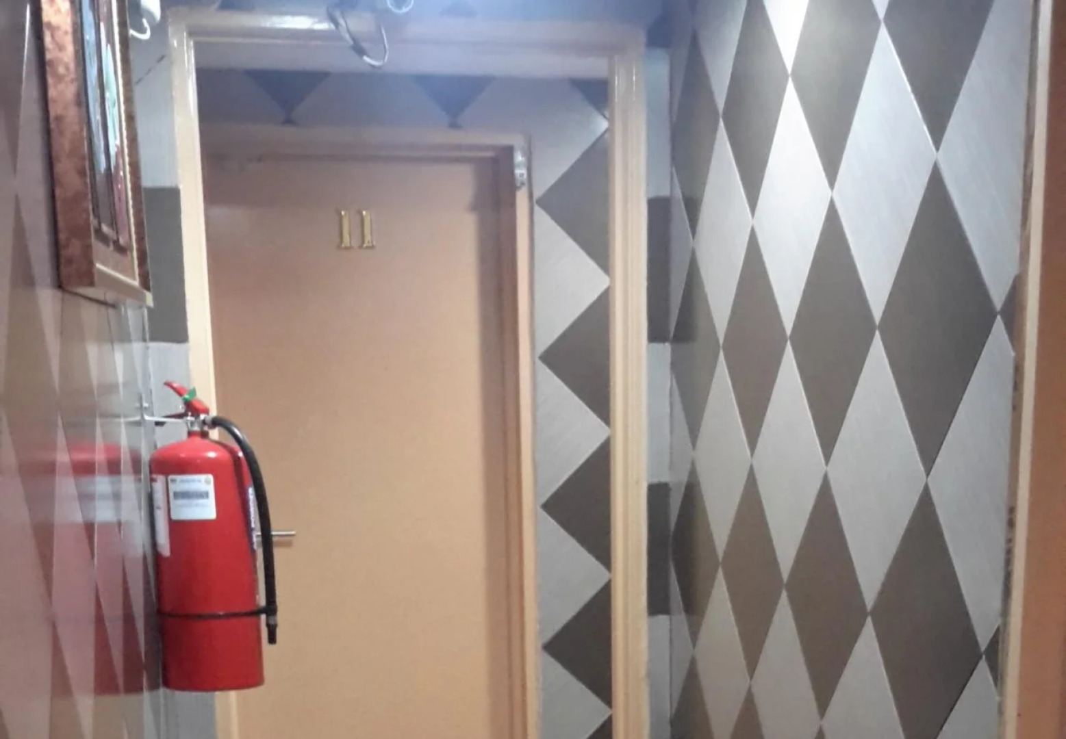 Bukit Beruntung Business Hotel