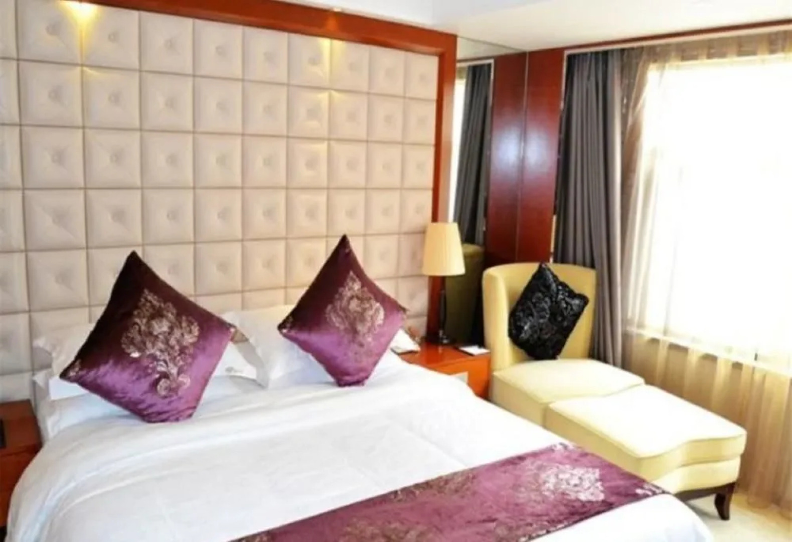 Tongling Pujing Hotel