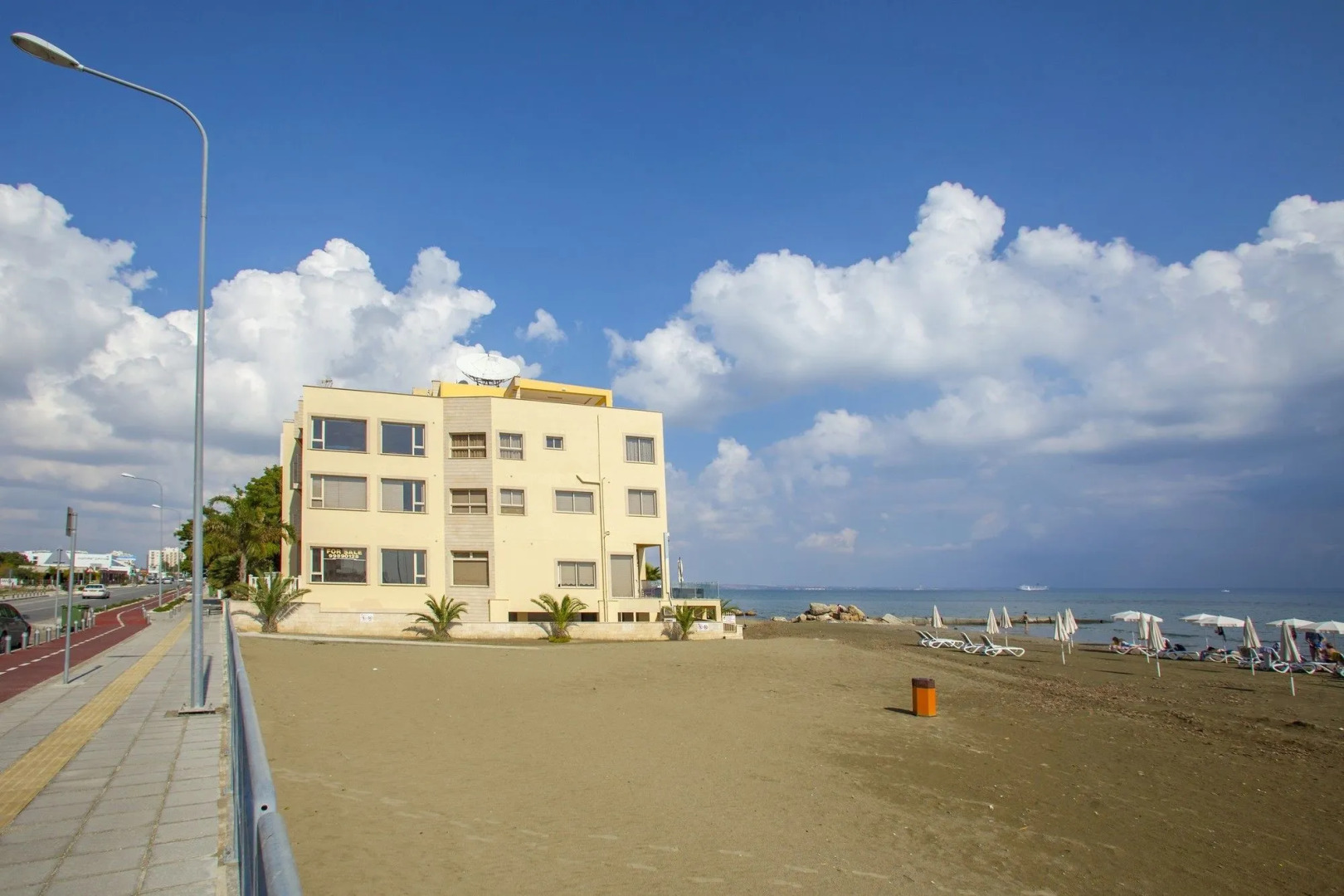 Mackenzie Eftyhia Suite