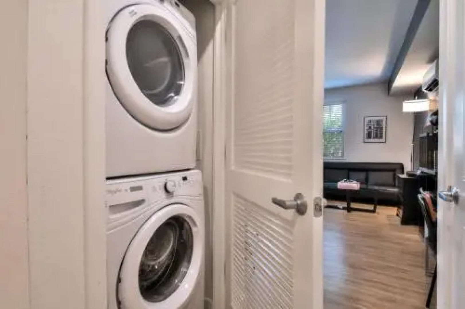 Urban Flat Apartments @ San Mateo