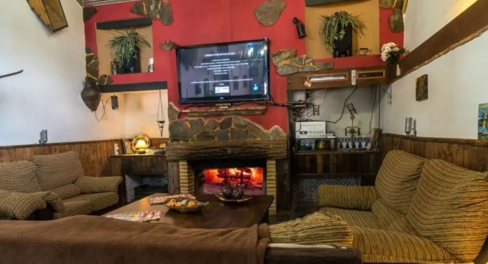 Cadiz 100810 4 Bedroom Holiday home By Mo Rentals