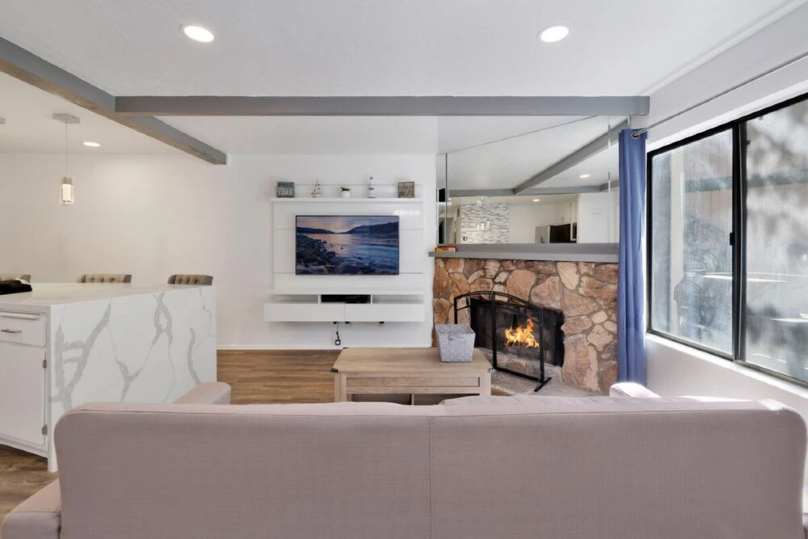 Blue Jay Getaway #2082 by Big Bear Vacations