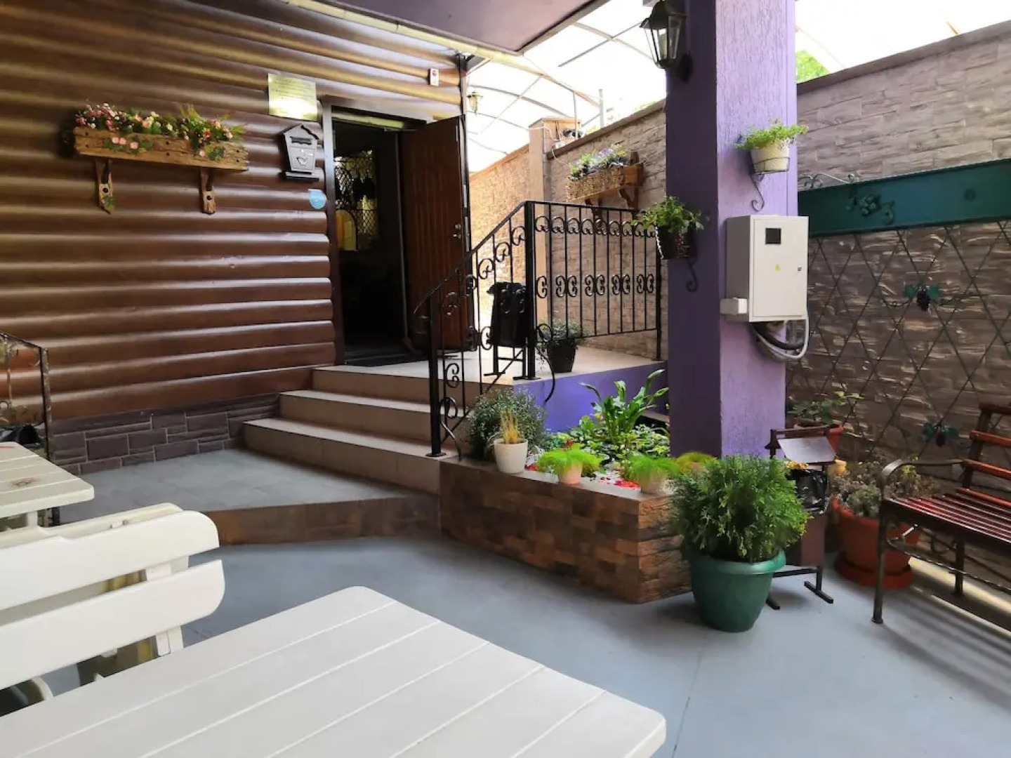 Restaurant and hotel complex «Corsica»