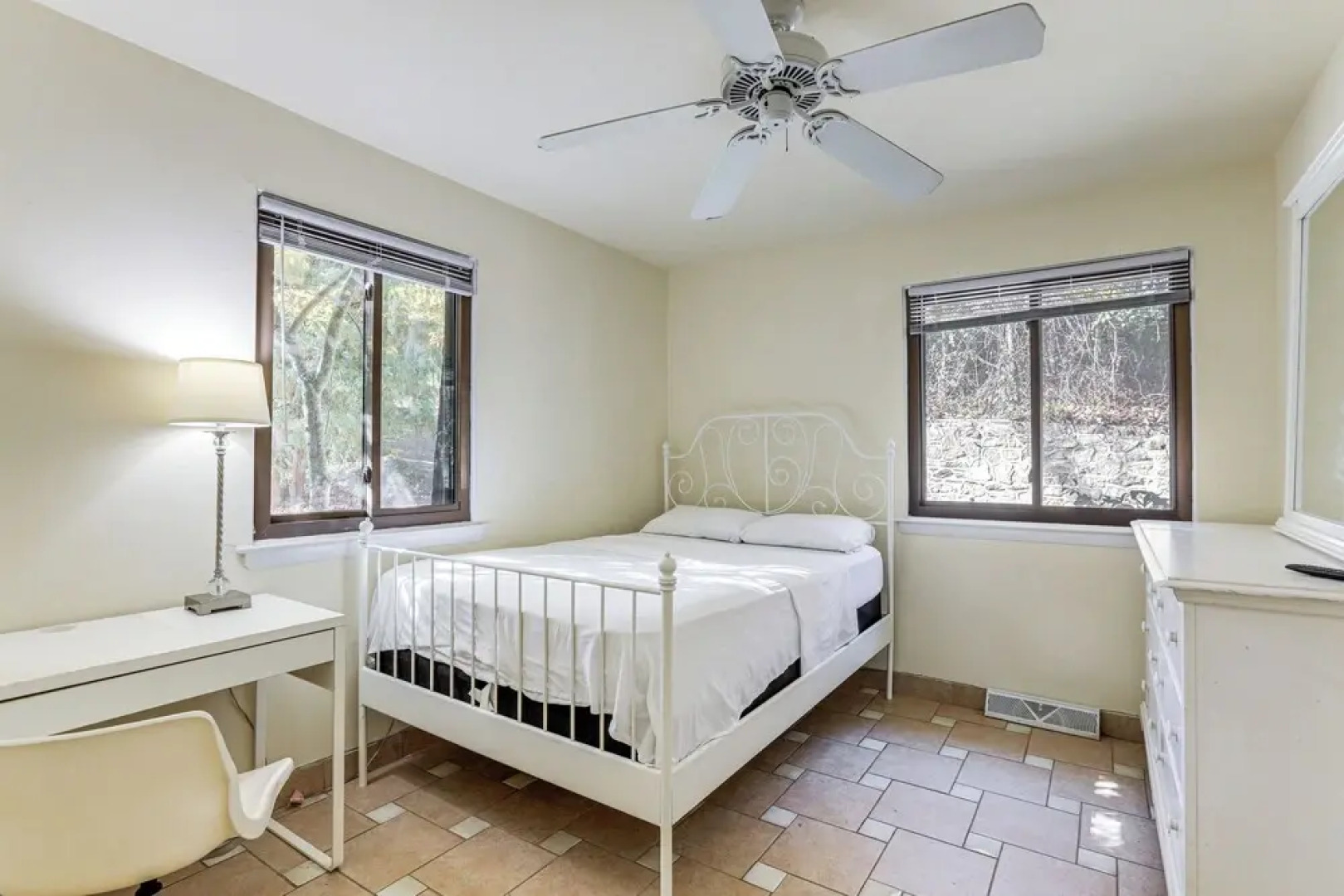 Spacious King of Prussia Home w/ 2 Game Rooms