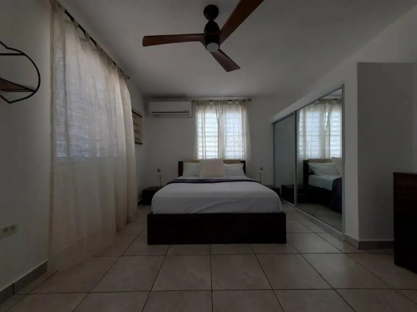 Aguadilla Sunset Apt electricity water AC WiFi 8 minute walk to Crashboat Beach