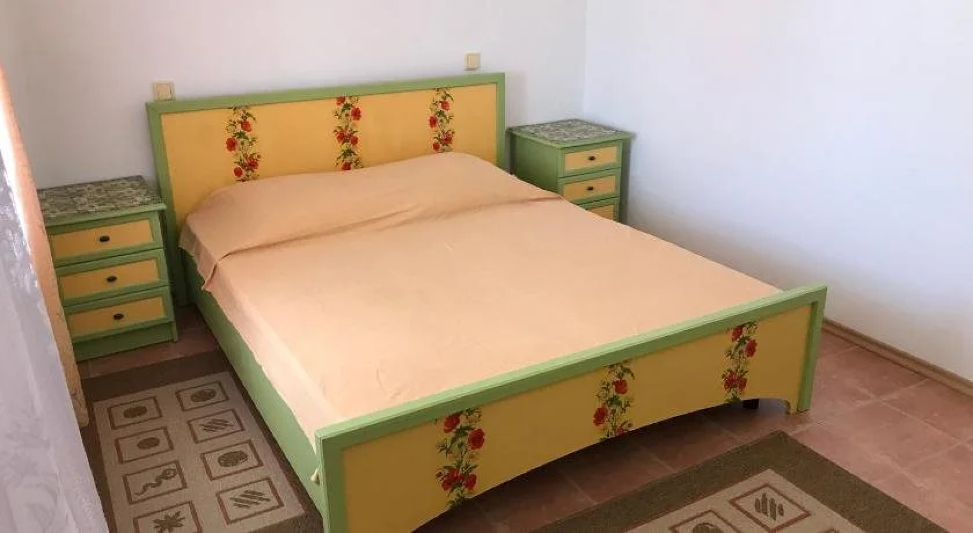 U Treh Roz Guest House