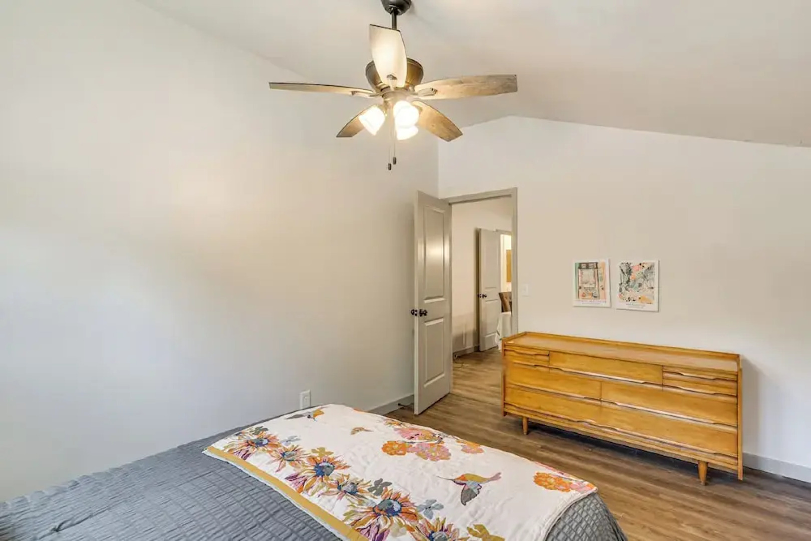 Steps to Water: Lake of the Ozarks Getaway