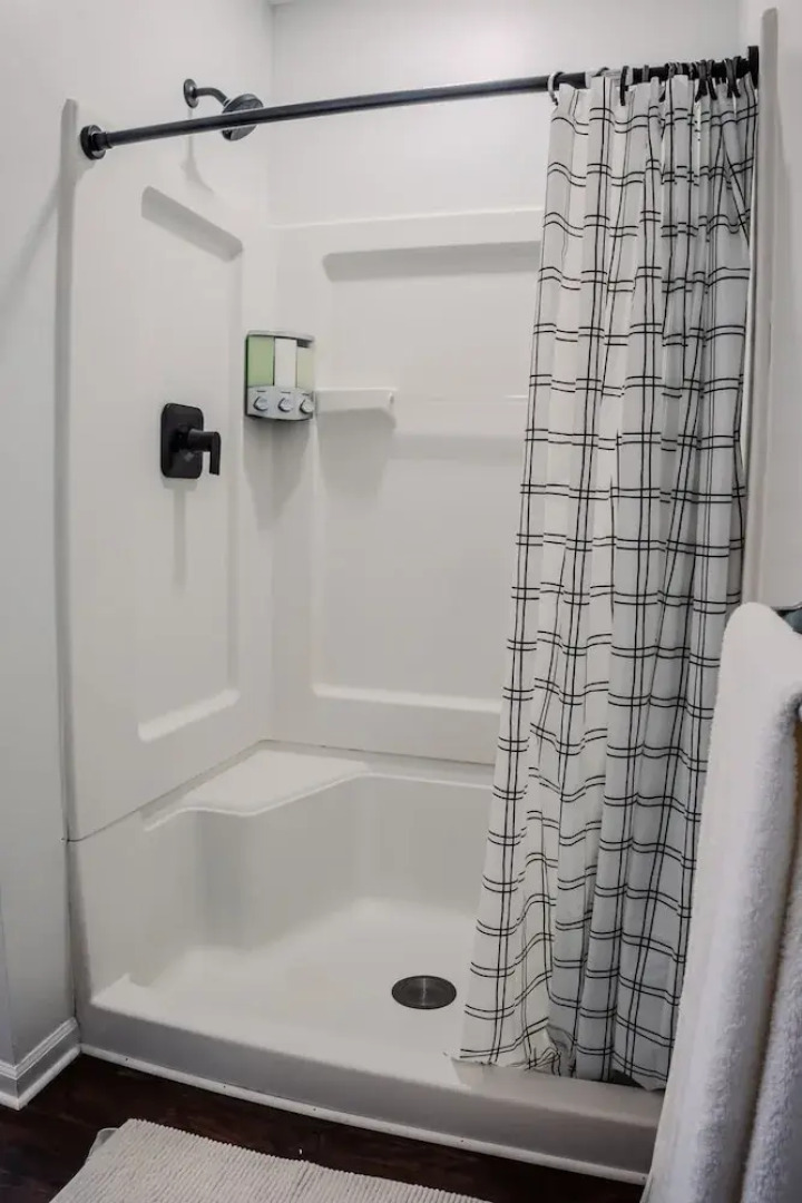 Cozy Modern Villa in New Castle