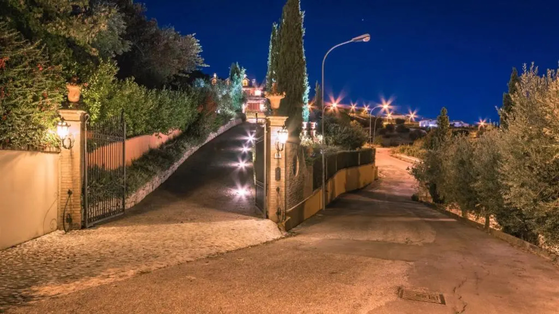 FONTESPINA 6, Emma Villas