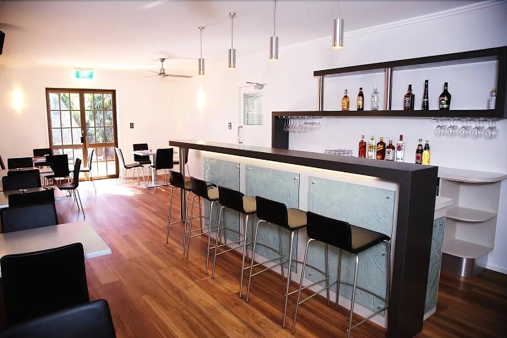 Cascade Motel In Townsville