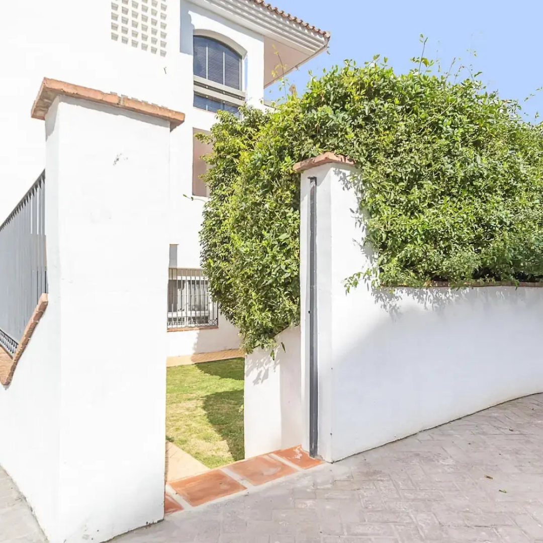 Apt Mairena Forest sea View Pool