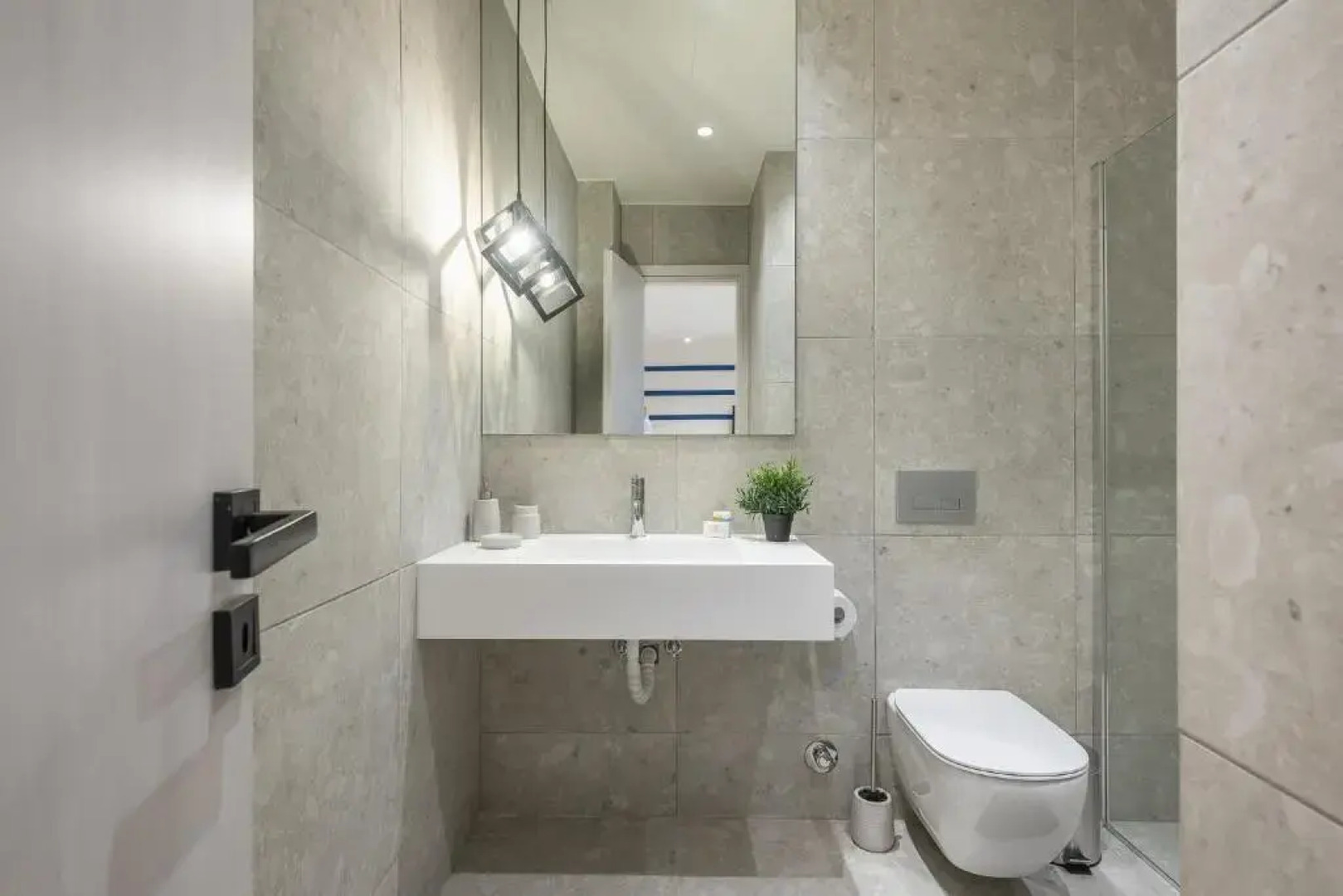 The Asprogeraka - self check-in rooms