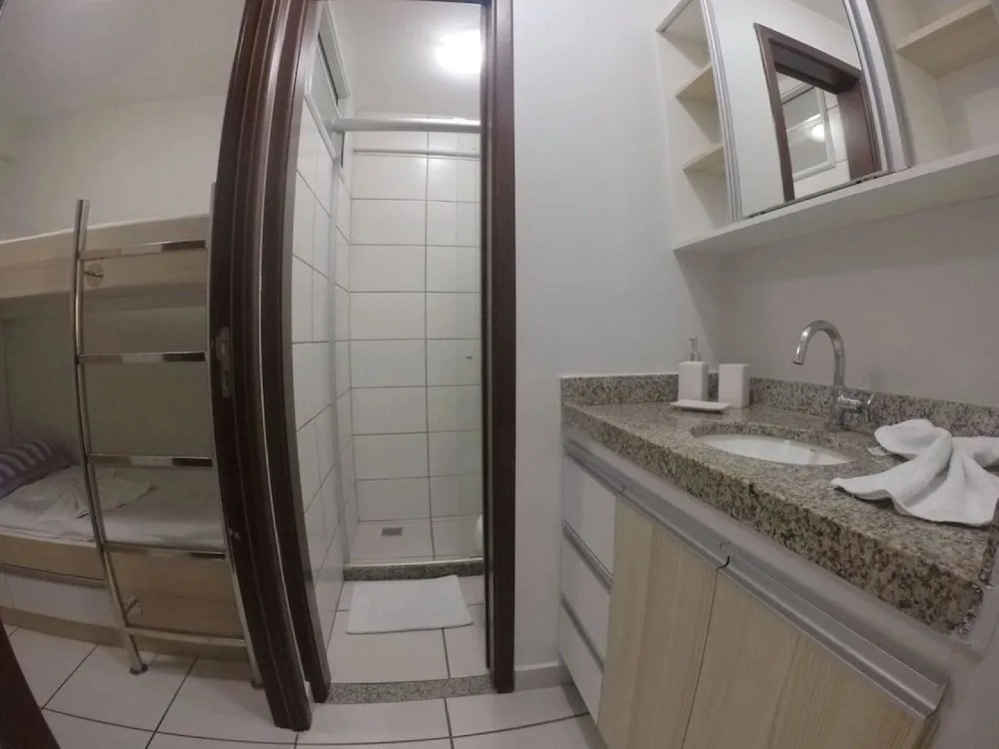 Beach Class Residence by SOLEMAR