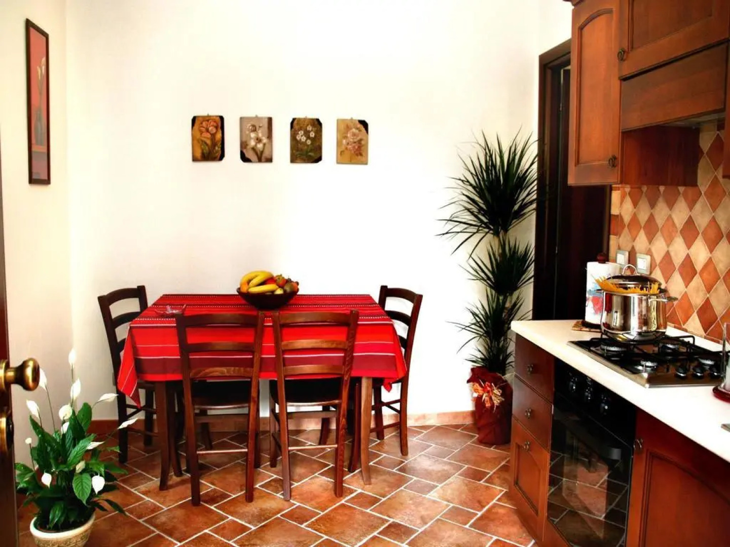 Jacaranda Apartments