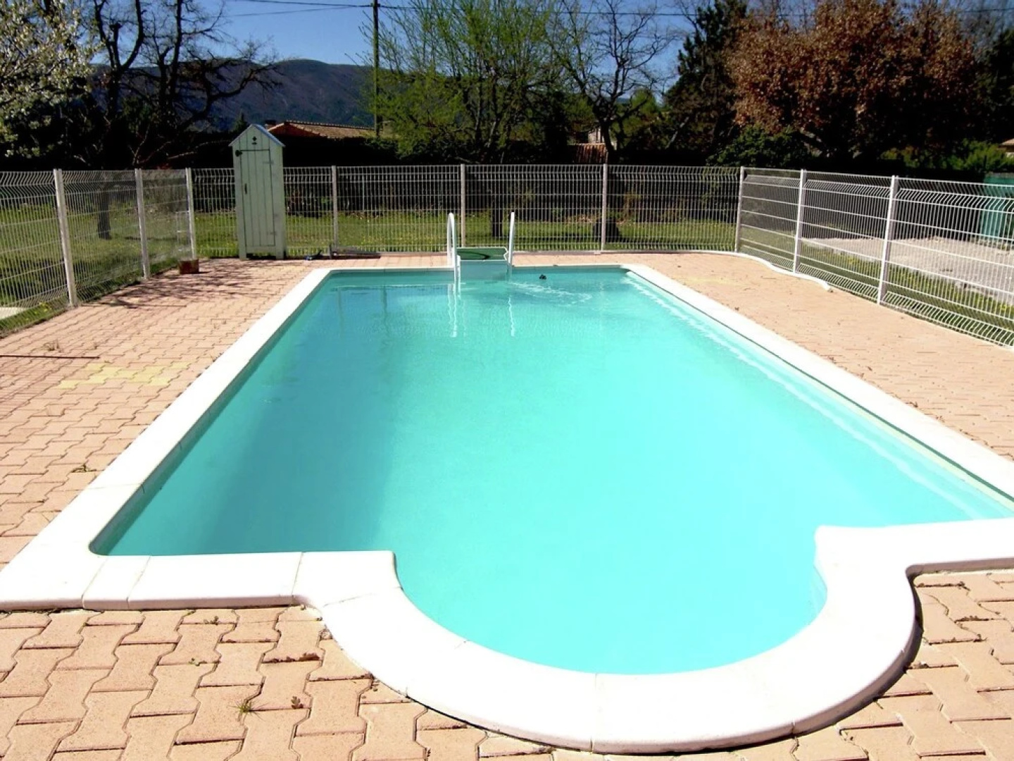 Detached House With Private Pool Near the Parc Naturel Régional du Luberon