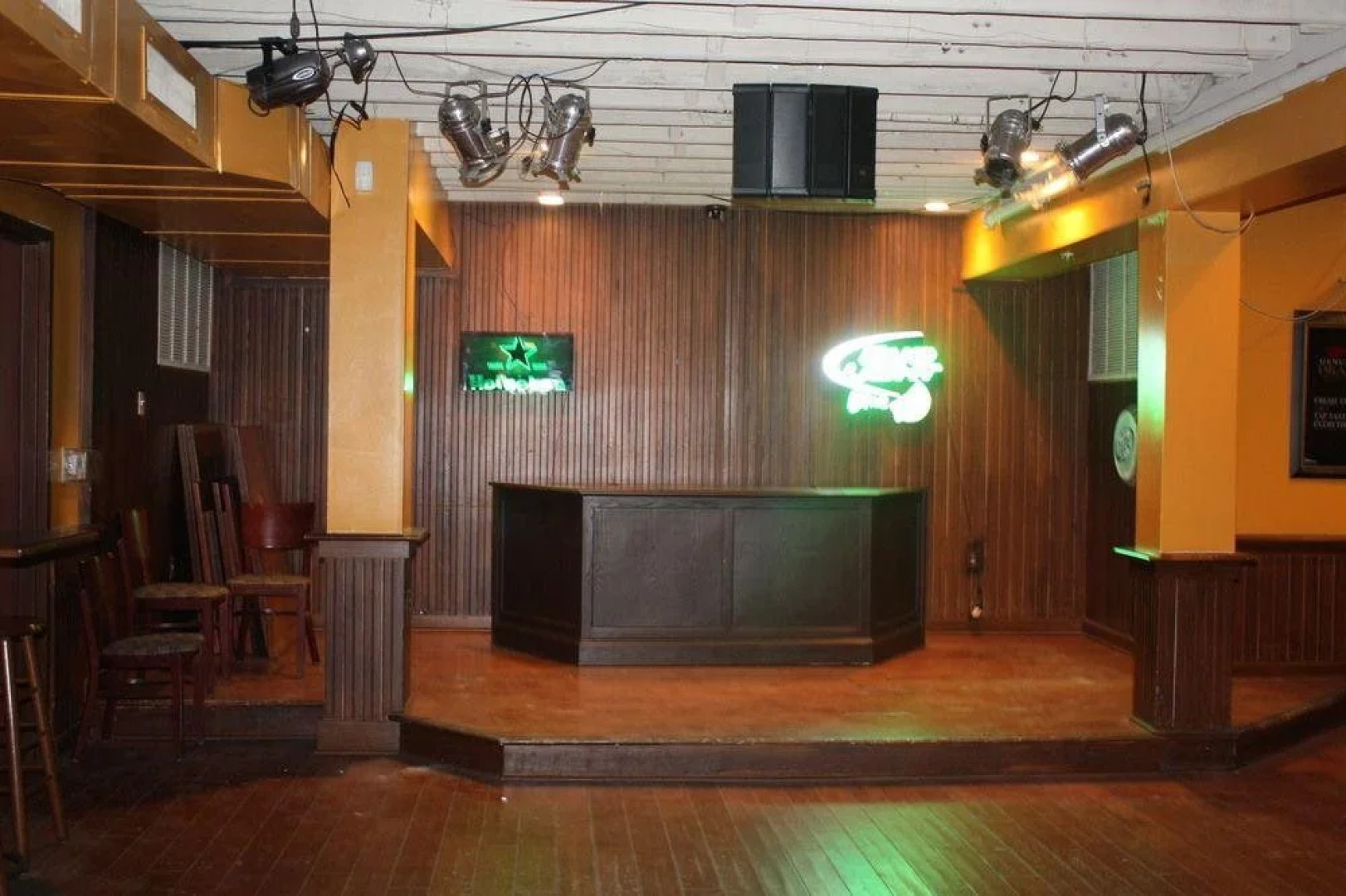 Waynebrook Inn, Est 1865