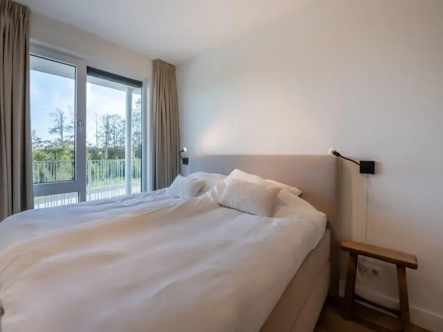 Apartment Veerse Meer With Private Marina