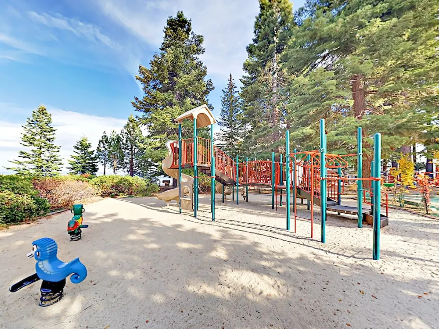 1498 Pine Home 4 Bedrooms 2.5 Bathrooms Home