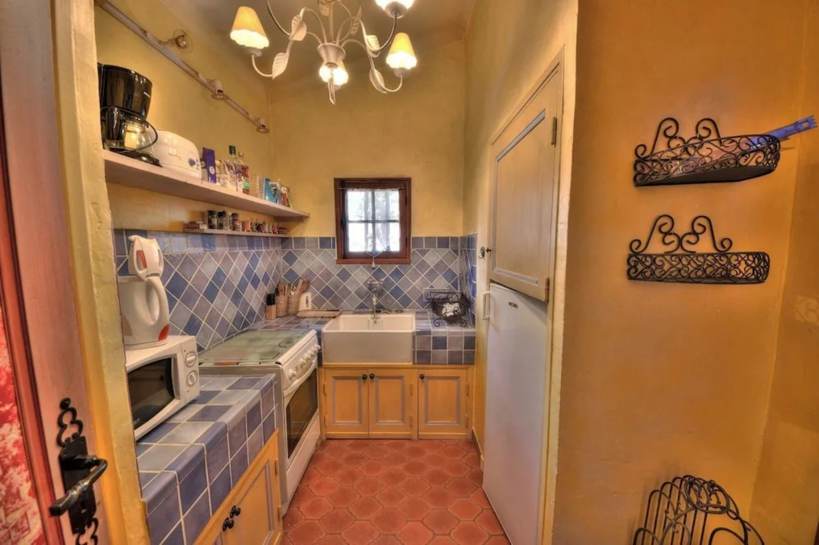 Romarine - Tourtour: mazet de charme, piscine et tennis. Apartment 2